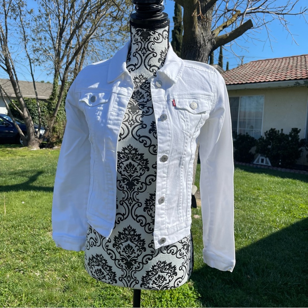 Juniors
Levi's Jacket White Denim Jacket size L kids 12-13